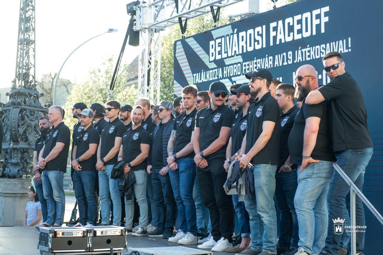 A Hydro Fehérvár AV19 szezonzáró belvárosi találkozója